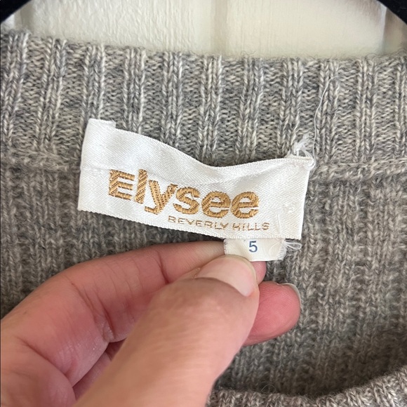 Vintage Elysee Beverly Hills Gray and Cream Crewneck Sweater- made in France. - Picture 2 of 7